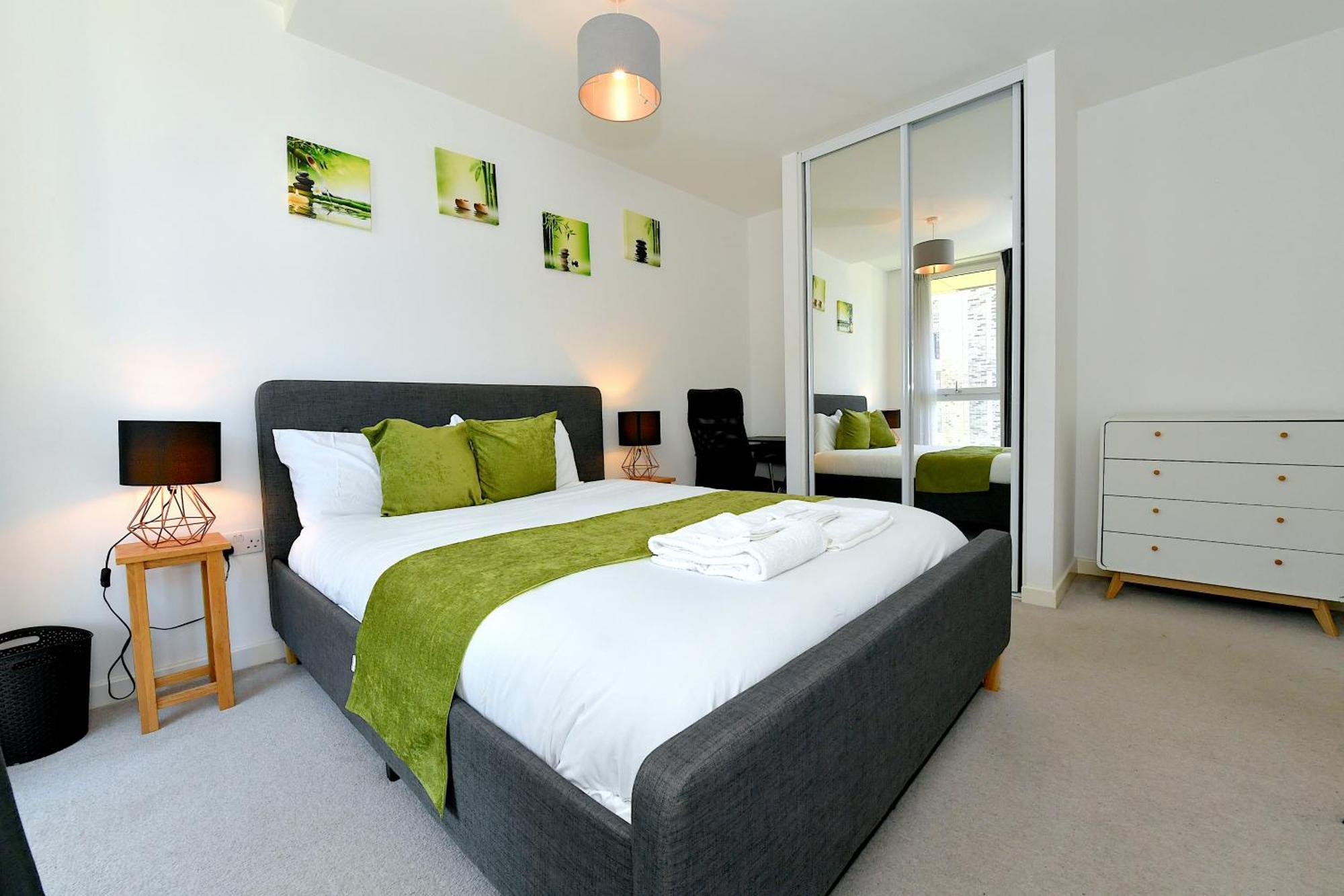 Bright Amelia - 2 Bed 1 Bath With Wifi And Netflix In The Heart Of * Londra