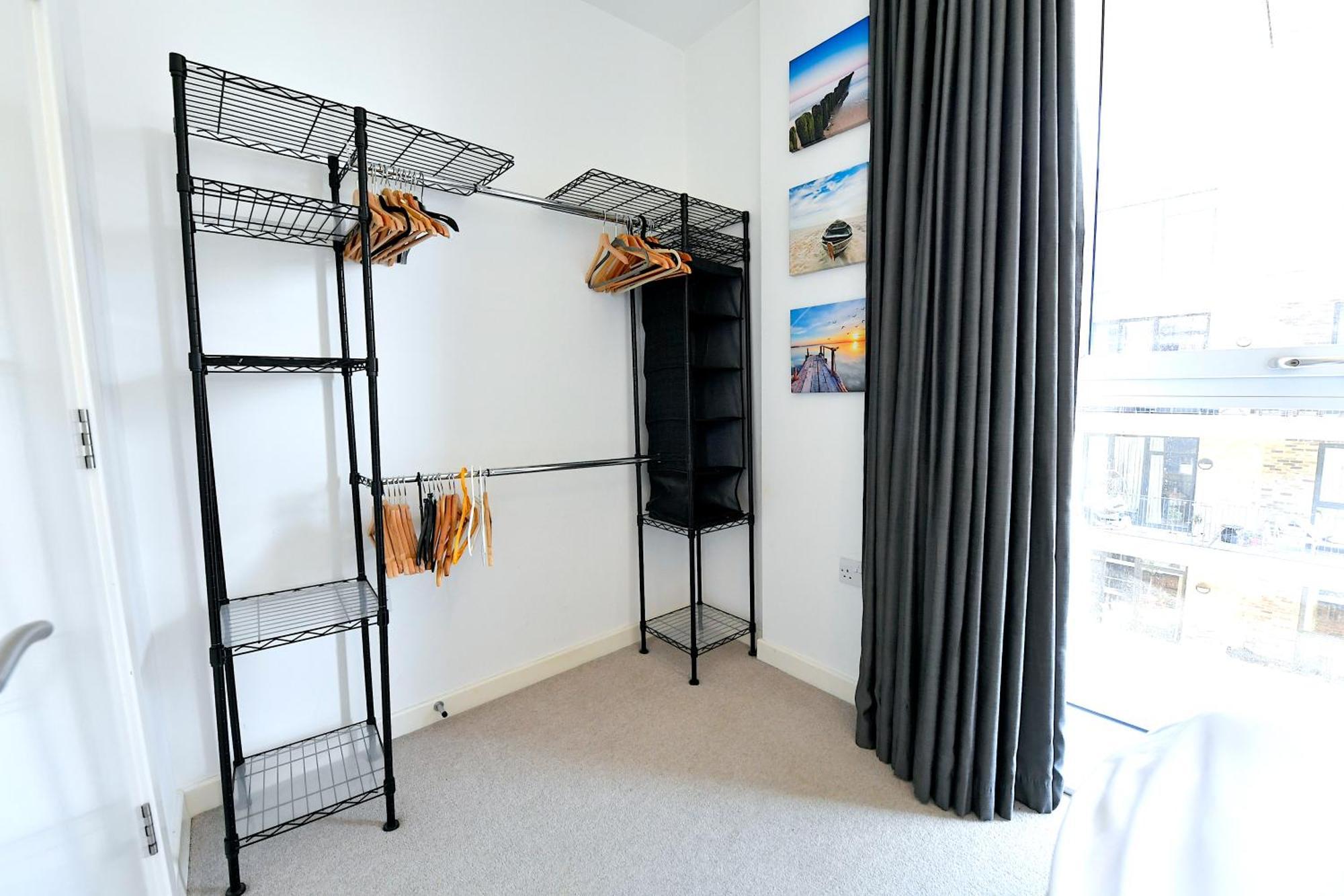 Bright Amelia - 2 Bed 1 Bath With Wifi And Netflix In The Heart Of Londra